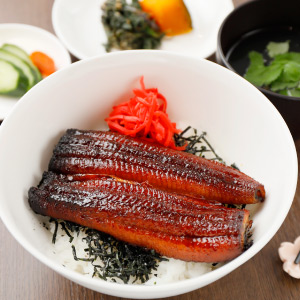 鰻丼（土用の丑の日）